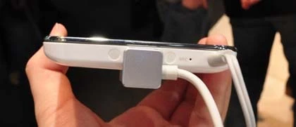 Máy nghe nhạc Samsung Galaxy S 5 inch ảnh 6