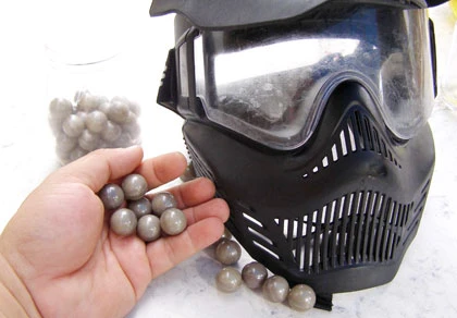 Mù mắt, chấn thương vì bắn súng sơn ảnh 1 Mù mắt, chấn thương vì bắn súng sơn ảnh 1