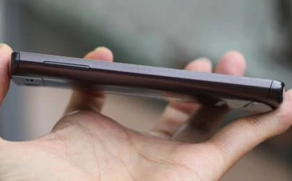 Cận cảnh điện thoại Samsung Bada cao cấp nhất ở VN ảnh 3