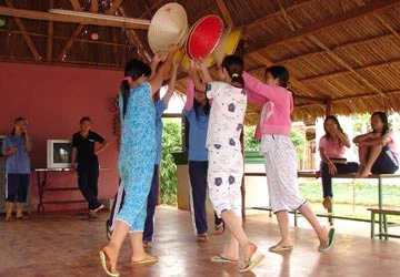 Có thể thí điểm mở khu “đèn đỏ” ảnh 1