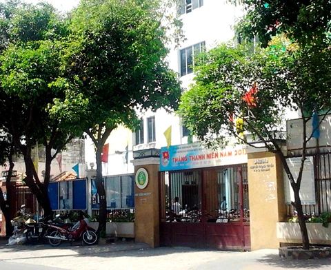 ĐH Hùng Vương bị tố giam lỏng Giám đốc Sở Nội vụ ảnh 1