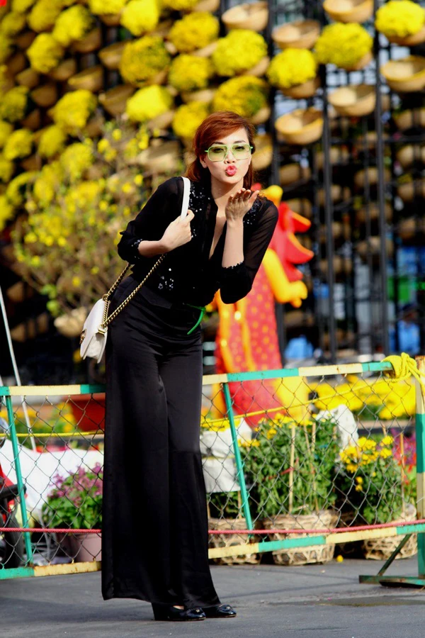 Trang Nhung khoe sắc dưới nắng xuân ảnh 3