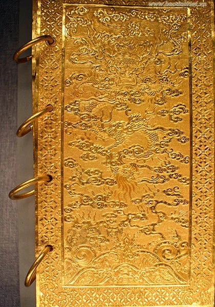 Mãn nhãn với những tượng rồng bằng vàng ròng ảnh 4