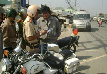 Công an đang mở chuyên án chống trấn lột ảnh 2