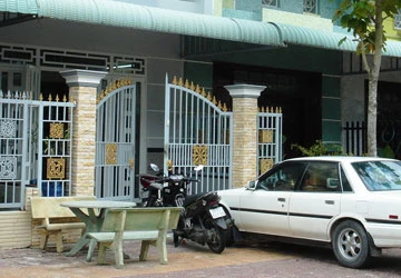 Cần Thơ: Bắt chi cục trưởng thi hành án quận Bình Thủy ảnh 1