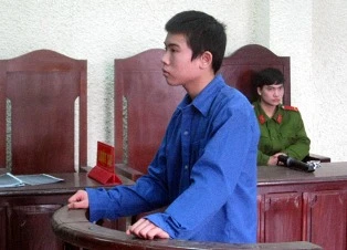 Giết người vì bị phát hiện câu trộm cá ảnh 1