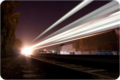 Những chuyến tàu ánh sáng qua ống kính nhiếp ảnh ảnh 9