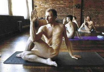 Sao Yoga tạo ra quá nhiều kẻ hám gái? ảnh 1