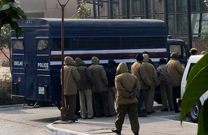 Kẻ cưỡng hiếp tập thể ở Ấn Độ "bị đánh trong tù" ảnh 1