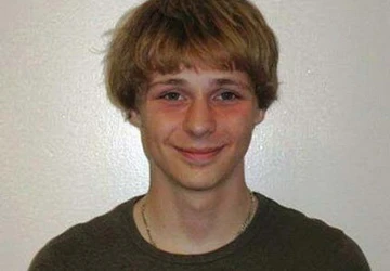 Cậu bé 'người rừng' khuấy động cả thế giới ảnh 1