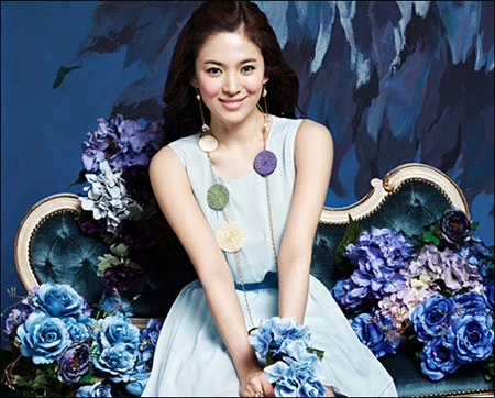 Song Hye Kyo rực rỡ với sắc hè ảnh 9