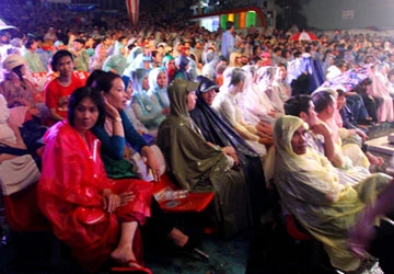 “Sao” hốt bạc cắc ở tụ điểm bình dân ảnh 1