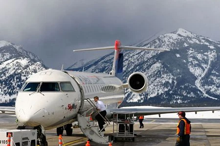 10 sân bay cảnh quan đẹp nhất thế giới ảnh 3