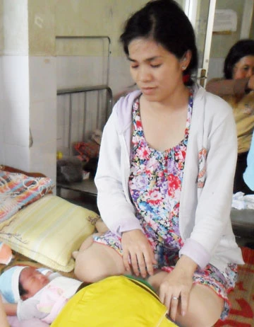 Đang thụ án, lại sinh con ảnh 1 Đang thụ án, lại sinh con ảnh 1