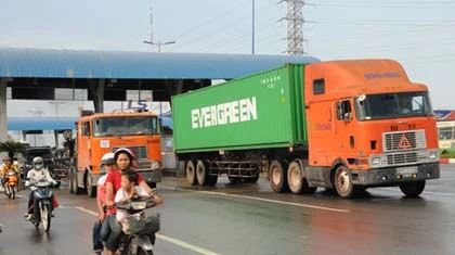 Không thể nói nộp phí là yêu nước ảnh 1