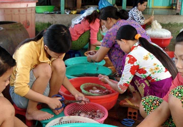 Những chợ nổi tiếng ở miền Tây - Bài 2: Chợ chuột lớn nhất miền Tây ảnh 1