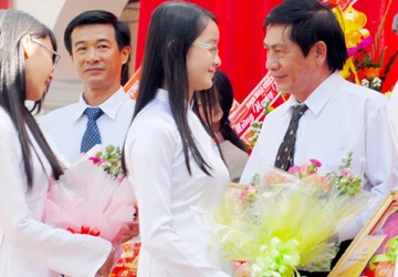 Trợ cấp nhà giáo nghỉ hưu: 2-3,5 triệu? ảnh 1