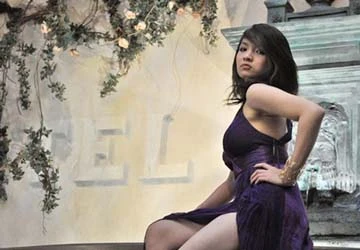 Thủy Top chia tay làng giải trí ảnh 3