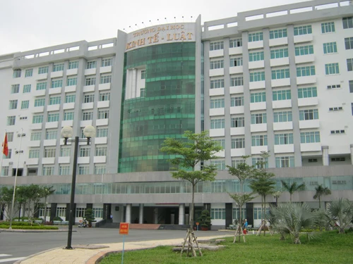 Sinh viên tự tử ngay trong trường đại học ảnh 2