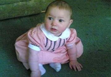 Bé 17 tháng tuổi chết vì bỏng nước trong bồn tắm ảnh 1