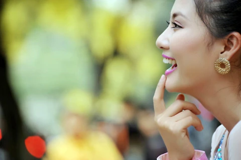 Kiều nữ Ngọc Lan cười ảnh 2