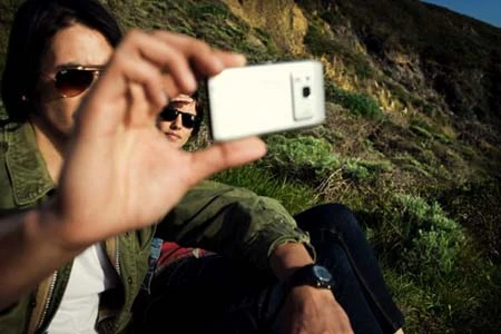 Nokia bất ngờ trình làng N8 ảnh 4