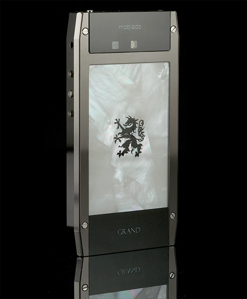 Grand 350: Dế QWERTY xa xỉ đầu tiên của Mobiado ảnh 8