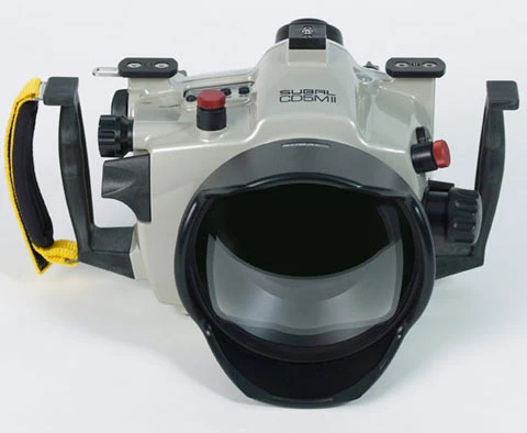 SUBAL CD5MII là thiết bị bảo vệ bên ngoài cho chiếc máy ảnh full-frame mới nhất của Canon với bộ khung bằng nhôm và inox.