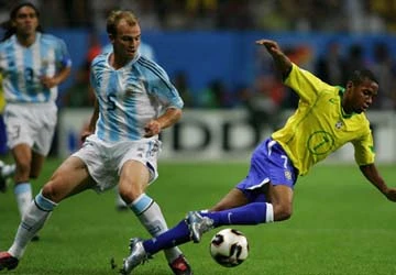 Zanetti và Cambiasso trở lại ĐT Argentina ảnh 1