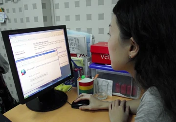 Phát bực vì không mua được vé tàu tết qua mạng! ảnh 1