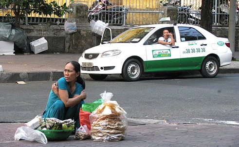 Say khướt giữa trung tâm thành phố ảnh 3