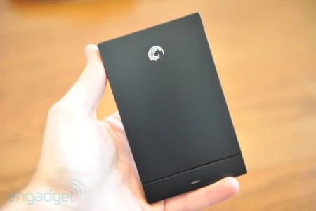 Ổ cứng di động mỏng nhất thế giới 9 mm ảnh 3