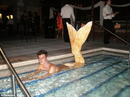 Gặp “chàng tiên cá” ngoài đời thực ảnh 3