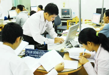 Bỏ công chứng mua bán nhà: Đăng bộ, tòa “ôm” không xuể ảnh 1