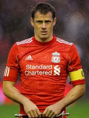 Carragher muốn kết thúc sự nghiệp trong màu áo Liverpool ảnh 1