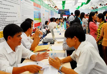 Băn khoăn quy định cho thuê lại lao động ảnh 1