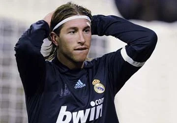 AC Milan “để mắt” tới trung vệ Sergio Ramos của Real ảnh 1