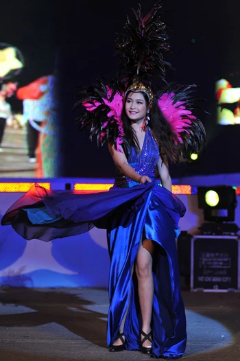 Đêm hội Carnaval Hạ Long rực rỡ sắc màu ảnh 21