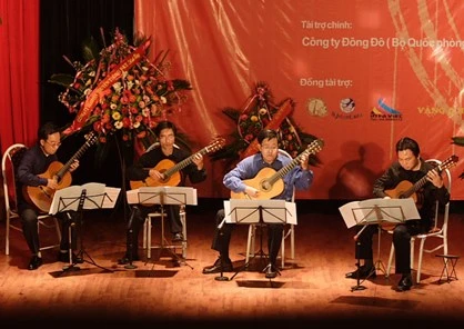 Từ trái sang: Nguyễn Thanh Huy, Huỳnh Bá Thơ, Nguyễn Trí Đoàn, Trần Hoài Phương.