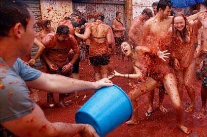 Đỏ rực lễ hội ném cà chua ở Tây Ban Nha ảnh 4