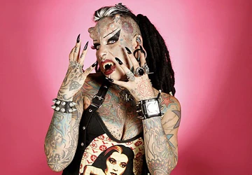 Hình ảnh của "nữ ma cà rồng" ảnh 3