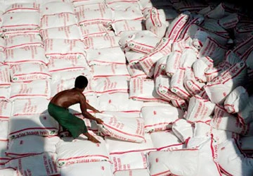 Gạo Thái xả kho, gạo Việt đâm lo ảnh 1