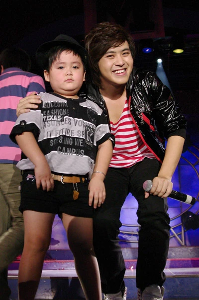 Váy của Minh Hằng bán được 26 triệu ảnh 7