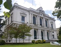 Băng cướp khoắng sạch 100 két sắt ảnh 1