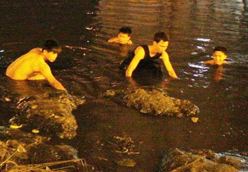 Nợ cá độ, “chơi”... hàng nóng! ảnh 1