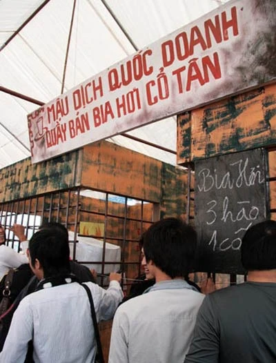 Phóng sự ảnh: Hoài niệm "bia hơi" Hà Nội ảnh 2