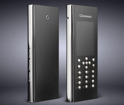 Gresso ra điện thoại hạng sang vỏ Titan ảnh 2