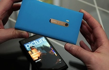 Điện thoại Lumia 900 màn hình lớn nhất của Nokia ảnh 4