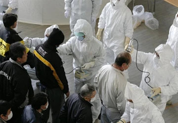 Lên phương án kiểm tra nhiễm xạ với người VN từ Nhật về ảnh 1 Lên phương án kiểm tra nhiễm xạ với người VN từ Nhật về ảnh 1