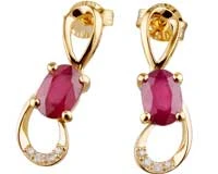 Bông tai trong bộ "Khoe sắc" bằng vàng 18K